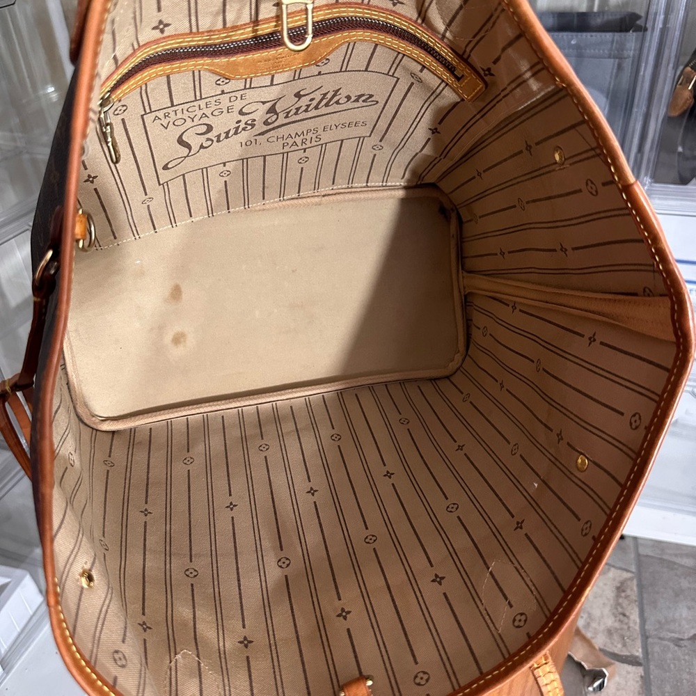 Louis Vuitton Monogram Never full MM amd Pouch with fashion pearl handle. 20% of - Picture 7 of 13